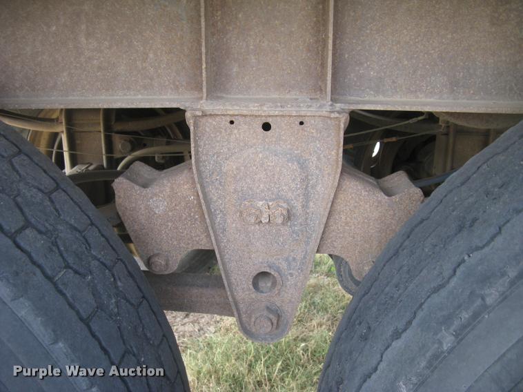 image for item L2303 1981 Merritt GS-420-10 double hopper grain trailer