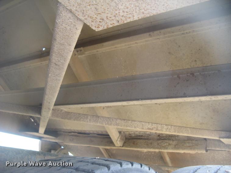 image for item L2303 1981 Merritt GS-420-10 double hopper grain trailer