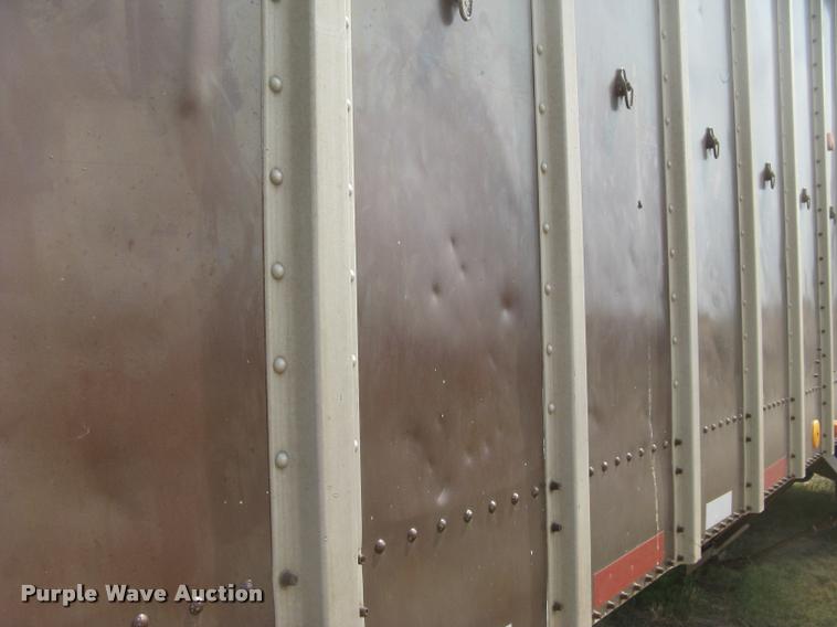 image for item L2303 1981 Merritt GS-420-10 double hopper grain trailer