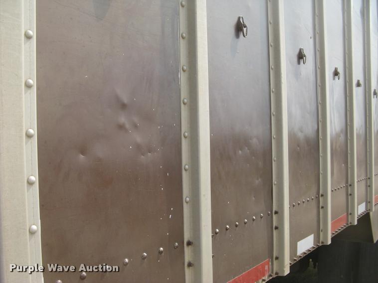 image for item L2303 1981 Merritt GS-420-10 double hopper grain trailer