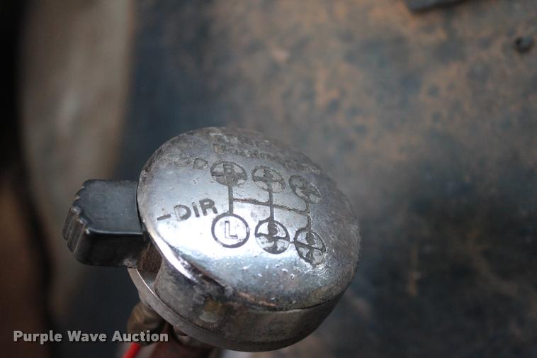 image for item L3204 1979 Peterbilt semi truck