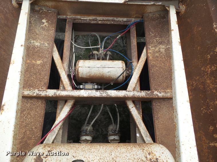 image for item L5623 2002 Trail Blazer S-4403 bottom dump trailer