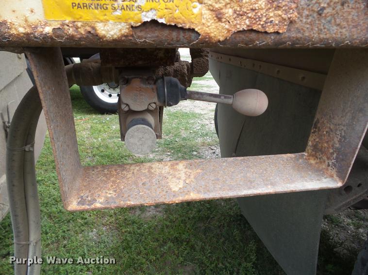 image for item L5623 2002 Trail Blazer S-4403 bottom dump trailer