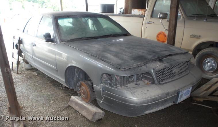 image for item BI9599 2003 Ford Crown Victoria Police Interceptor