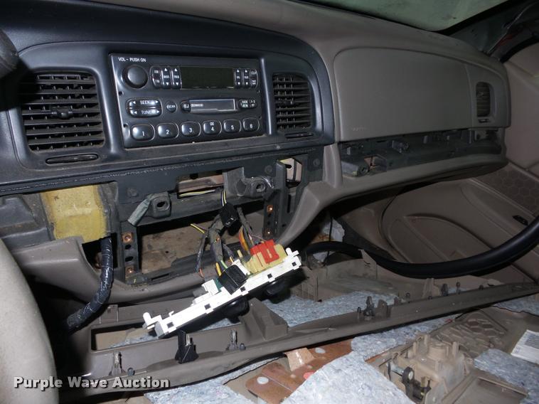 image for item BI9599 2003 Ford Crown Victoria Police Interceptor