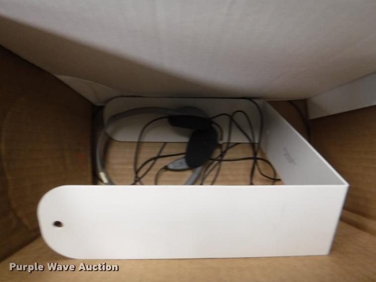 image for item BY9845 (36) Lenovo ThinkCenter CPUs