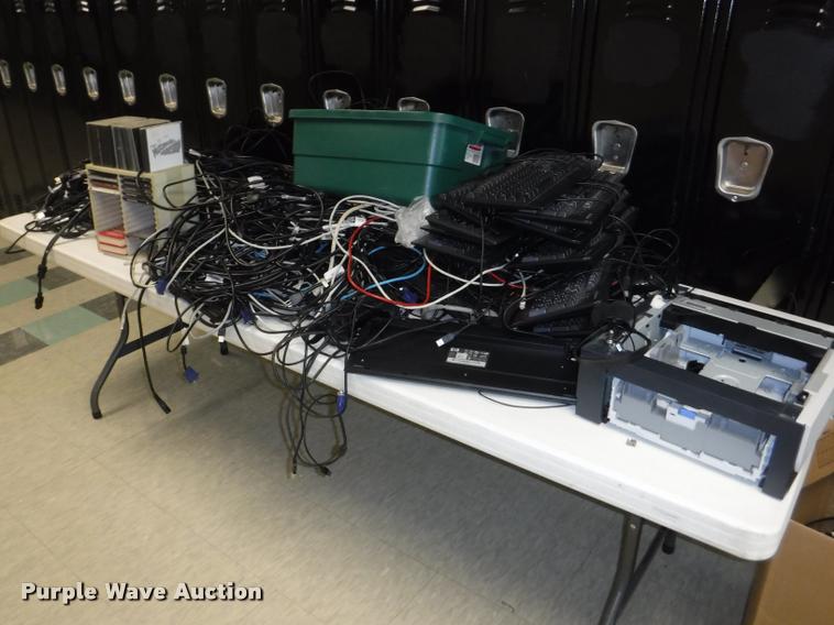 image for item BY9845 (36) Lenovo ThinkCenter CPUs