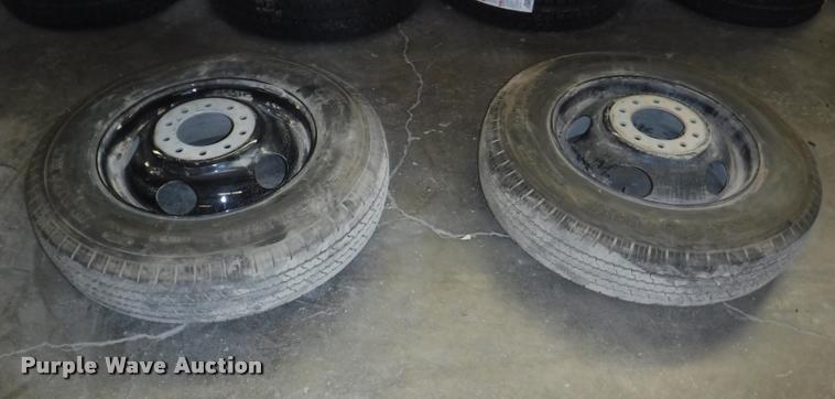 image for item BY9891 (6) Goodyear 8R19.5 tires