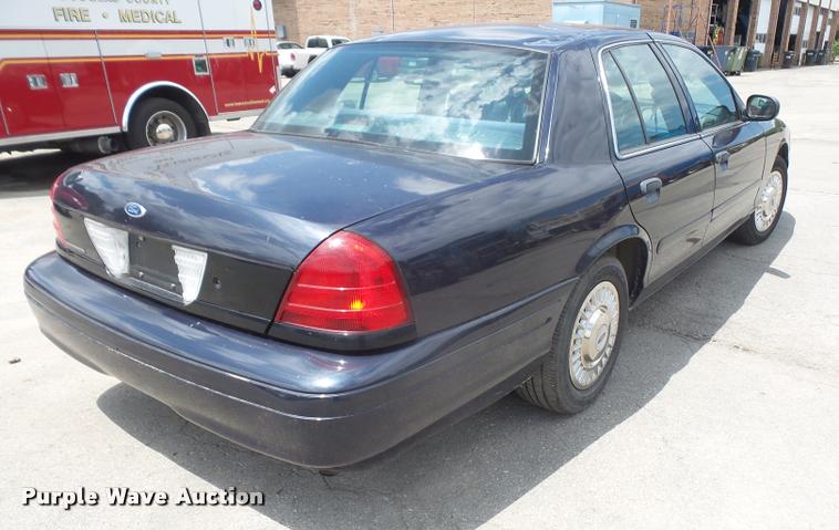 image for item DA1639 2001 Ford Crown Victoria Police Interceptor