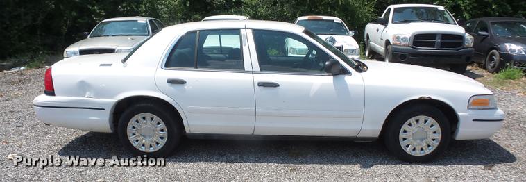 image for item DA1668 2000 Ford Crown Victoria Police Interceptor