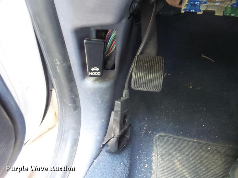 image for item DA1668 2000 Ford Crown Victoria Police Interceptor