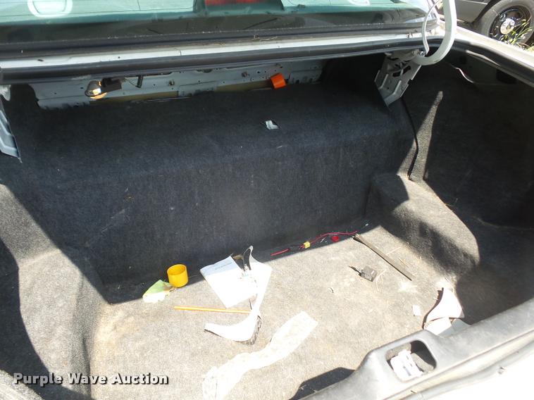 image for item DA1668 2000 Ford Crown Victoria Police Interceptor