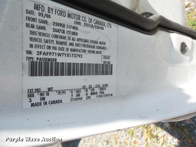 image for item DA1668 2000 Ford Crown Victoria Police Interceptor