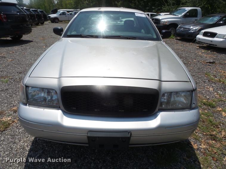 image for item DA1669 2005 Ford Crown Victoria Police Interceptor