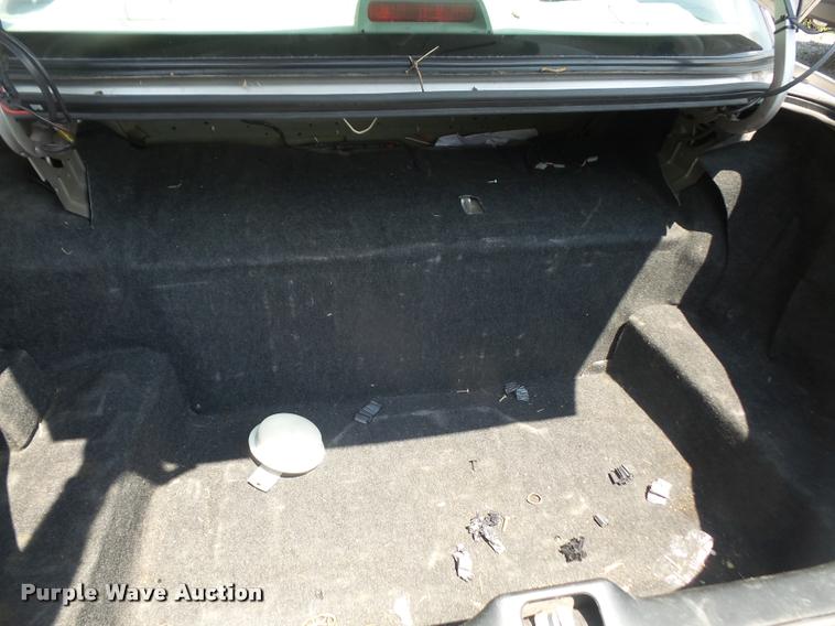 image for item DA1669 2005 Ford Crown Victoria Police Interceptor