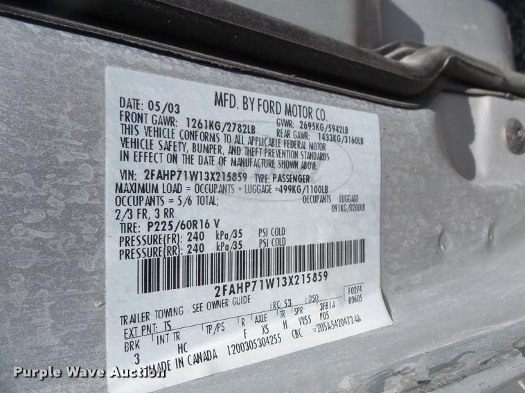 image for item DA1669 2005 Ford Crown Victoria Police Interceptor