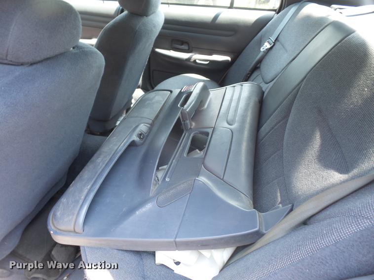 image for item DA1670 2000 Ford Crown Victoria Police Interceptor