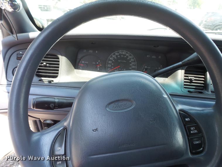 image for item DA1670 2000 Ford Crown Victoria Police Interceptor