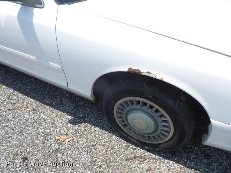 image for item DA1670 2000 Ford Crown Victoria Police Interceptor