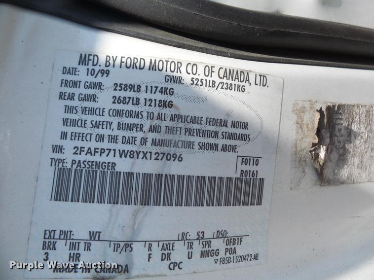 image for item DA1670 2000 Ford Crown Victoria Police Interceptor