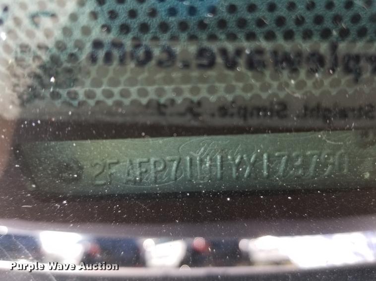 image for item DA1670 2000 Ford Crown Victoria Police Interceptor