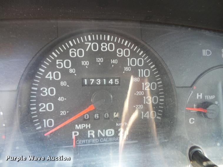 image for item DA1671 2005 Ford Crown Victoria Police Interceptor