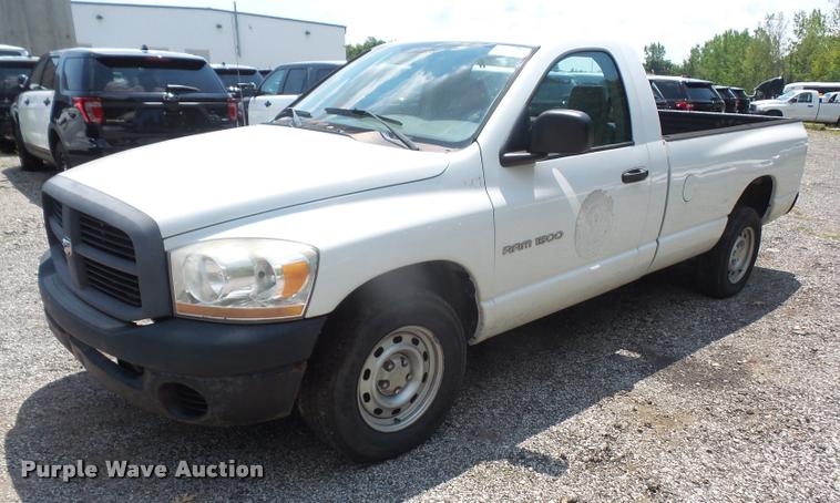 image for item DA1672 2006 Dodge Ram 1500 pickup truck
