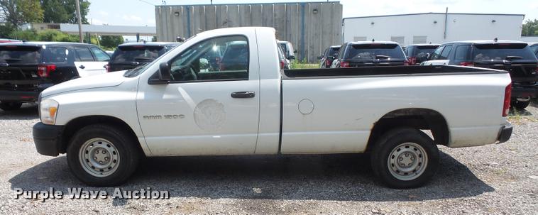 image for item DA1672 2006 Dodge Ram 1500 pickup truck