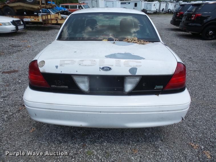 image for item DA1673 2011 Ford Crown Victoria Police Interceptor