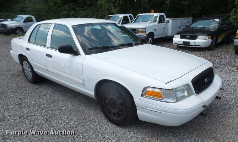 image for item DA1673 2011 Ford Crown Victoria Police Interceptor