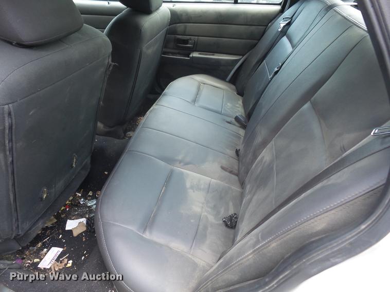 image for item DA1673 2011 Ford Crown Victoria Police Interceptor