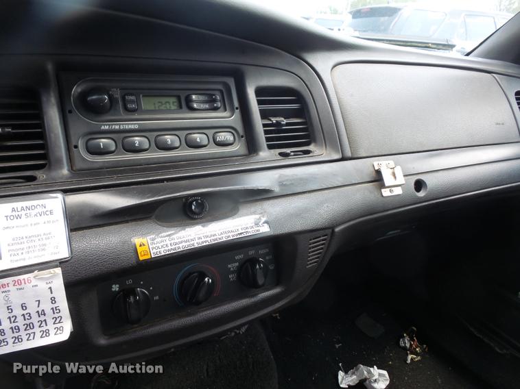 image for item DA1673 2011 Ford Crown Victoria Police Interceptor