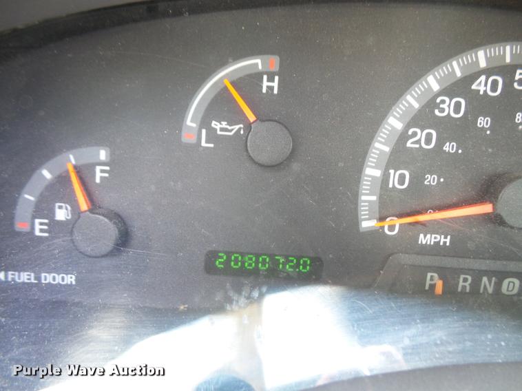 image for item DA1674 2004 Ford F150 XL SuperCab pickup truck