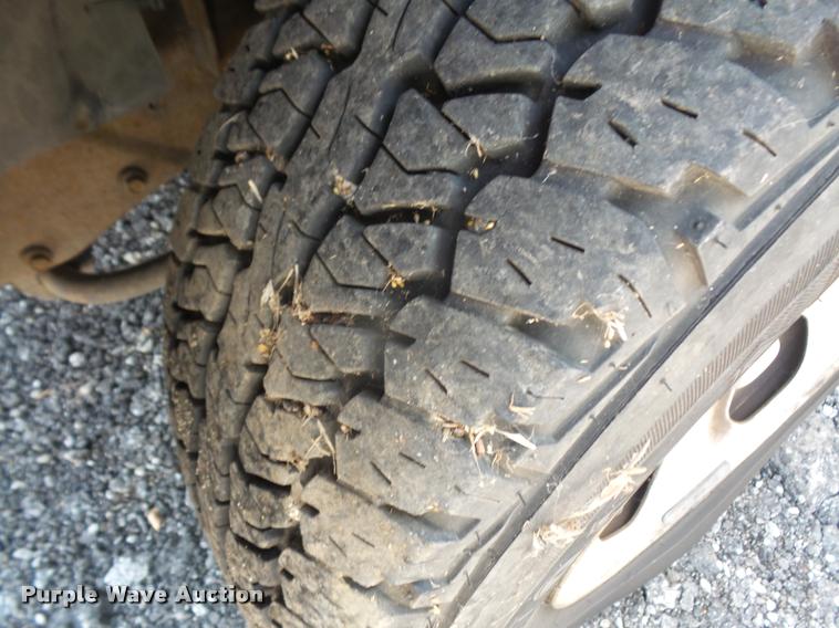 image for item DA1674 2004 Ford F150 XL SuperCab pickup truck