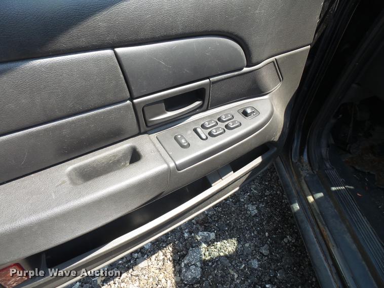 image for item DA1676 2005 Ford Crown Victoria Police Interceptor