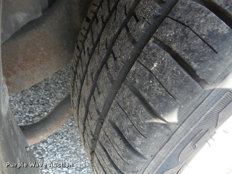 image for item DA1676 2005 Ford Crown Victoria Police Interceptor