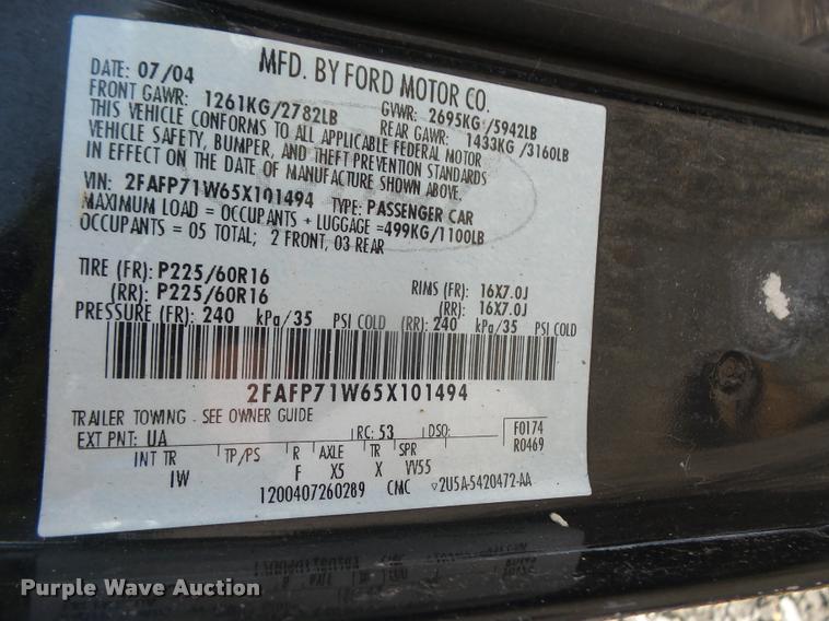 image for item DA1676 2005 Ford Crown Victoria Police Interceptor