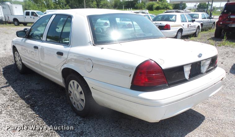 image for item DA1677 2008 Ford Crown Victoria Police Interceptor