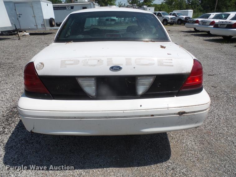 image for item DA1677 2008 Ford Crown Victoria Police Interceptor