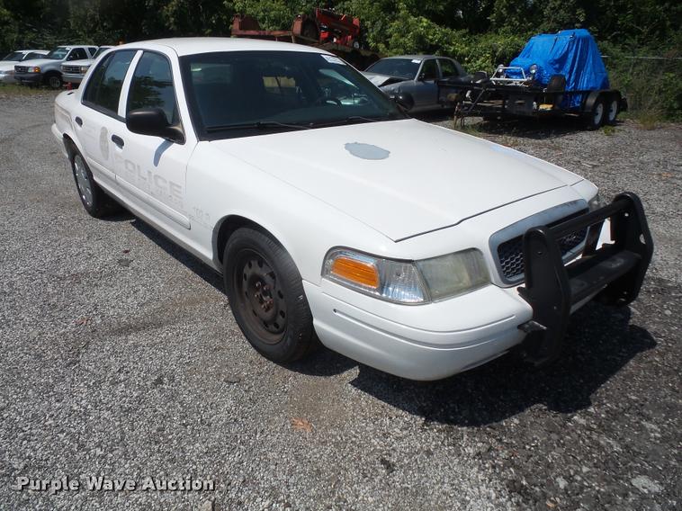 image for item DA1677 2008 Ford Crown Victoria Police Interceptor