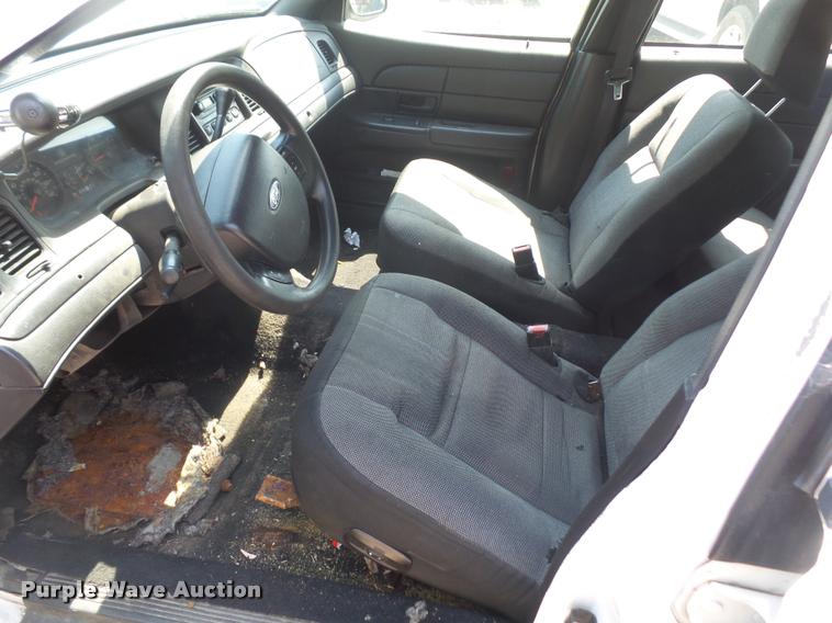 image for item DA1677 2008 Ford Crown Victoria Police Interceptor