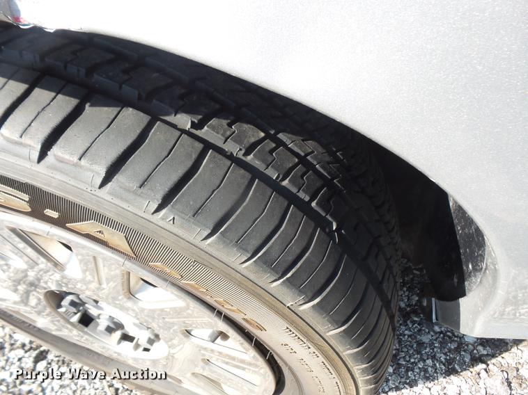 image for item DA1678 2005 Ford Crown Victoria Police Interceptor