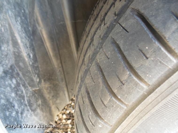 image for item DA1678 2005 Ford Crown Victoria Police Interceptor