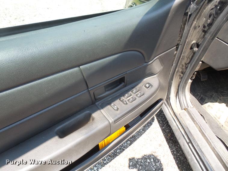 image for item DA1679 2005 Ford Crown Victoria Police Interceptor