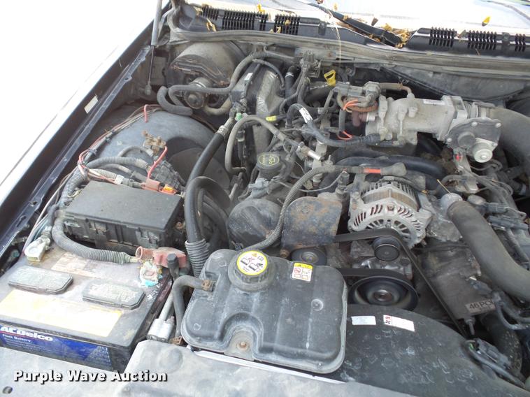 image for item DA1679 2005 Ford Crown Victoria Police Interceptor