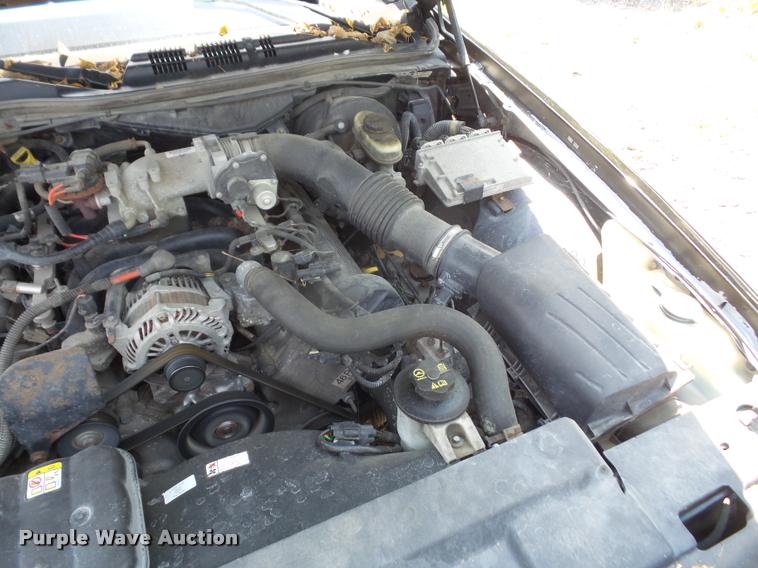 image for item DA1679 2005 Ford Crown Victoria Police Interceptor