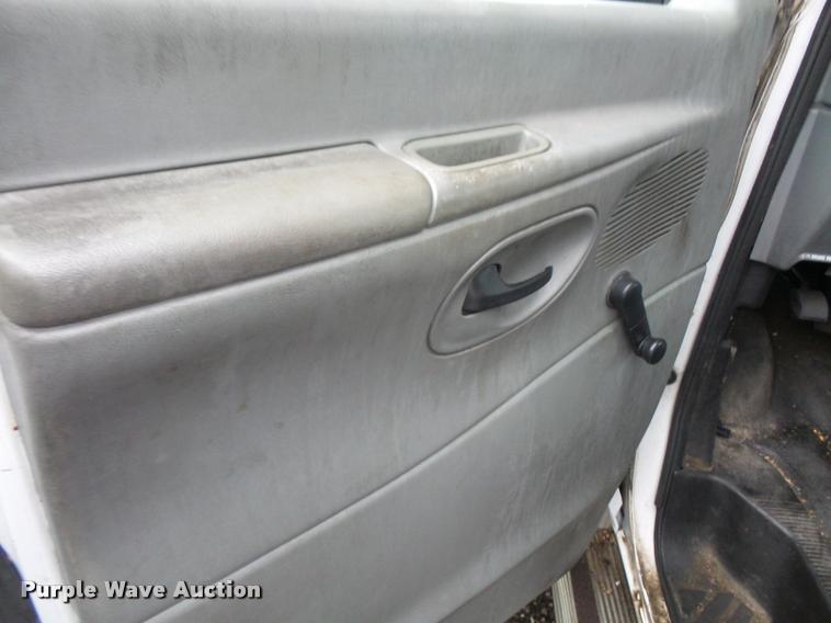 image for item DA1683 2003 Ford E350 Extended van