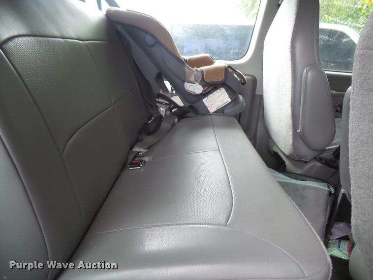 image for item DA1683 2003 Ford E350 Extended van