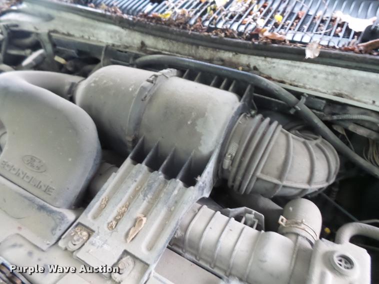 image for item DA1683 2003 Ford E350 Extended van