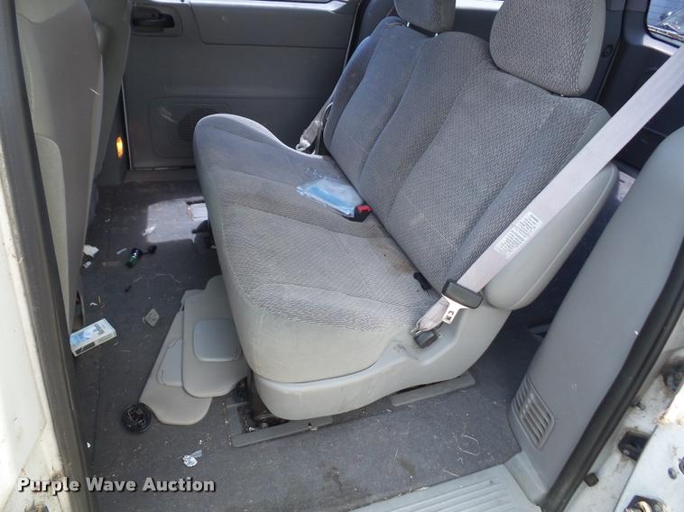 image for item DA1684 2000 Ford Windstar van